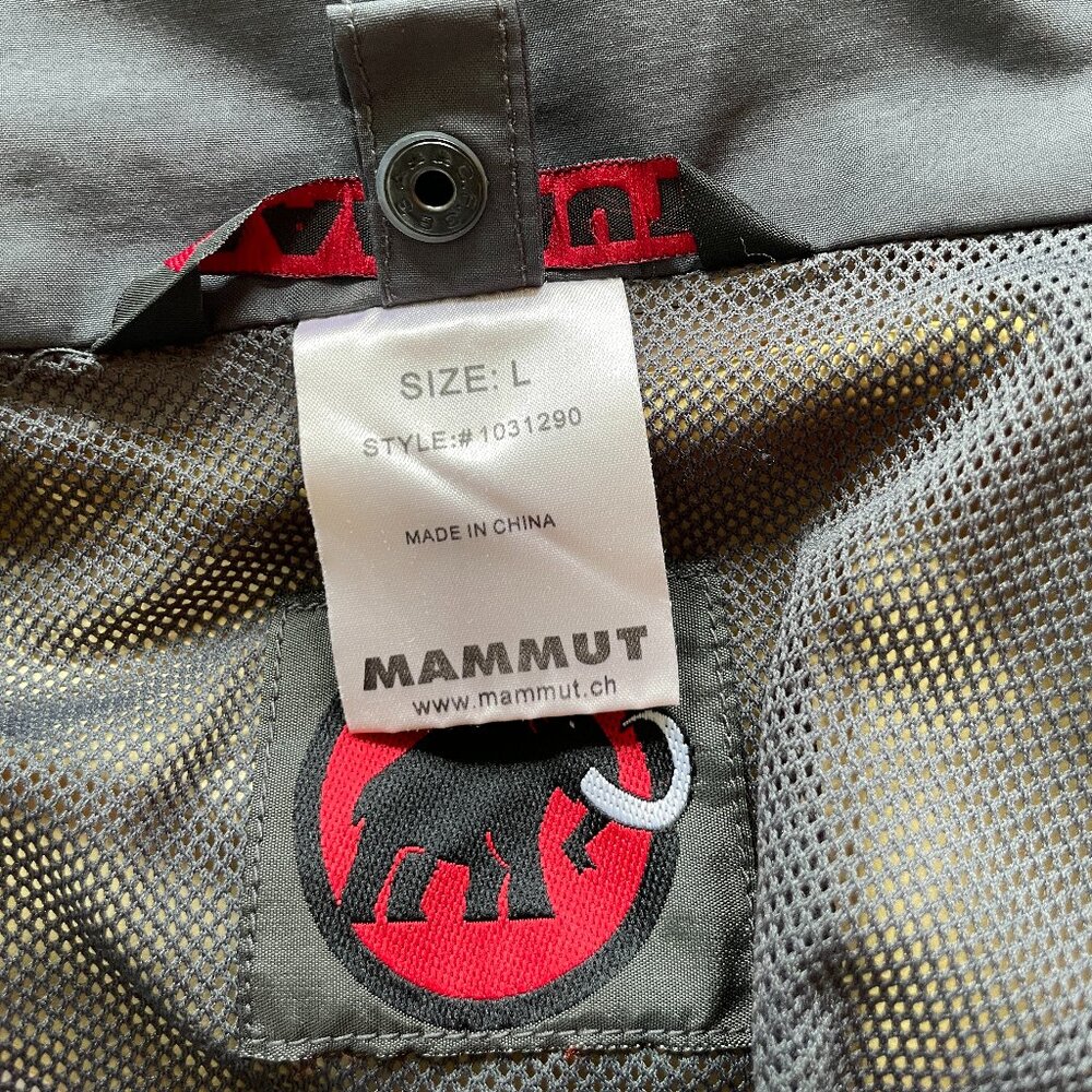 Mammut men's red Goretex jacket - Picture 5 of 9